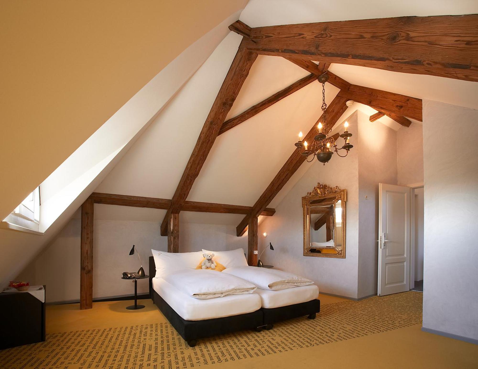 Romantik Hotel De L'Ours 苏西 外观 照片